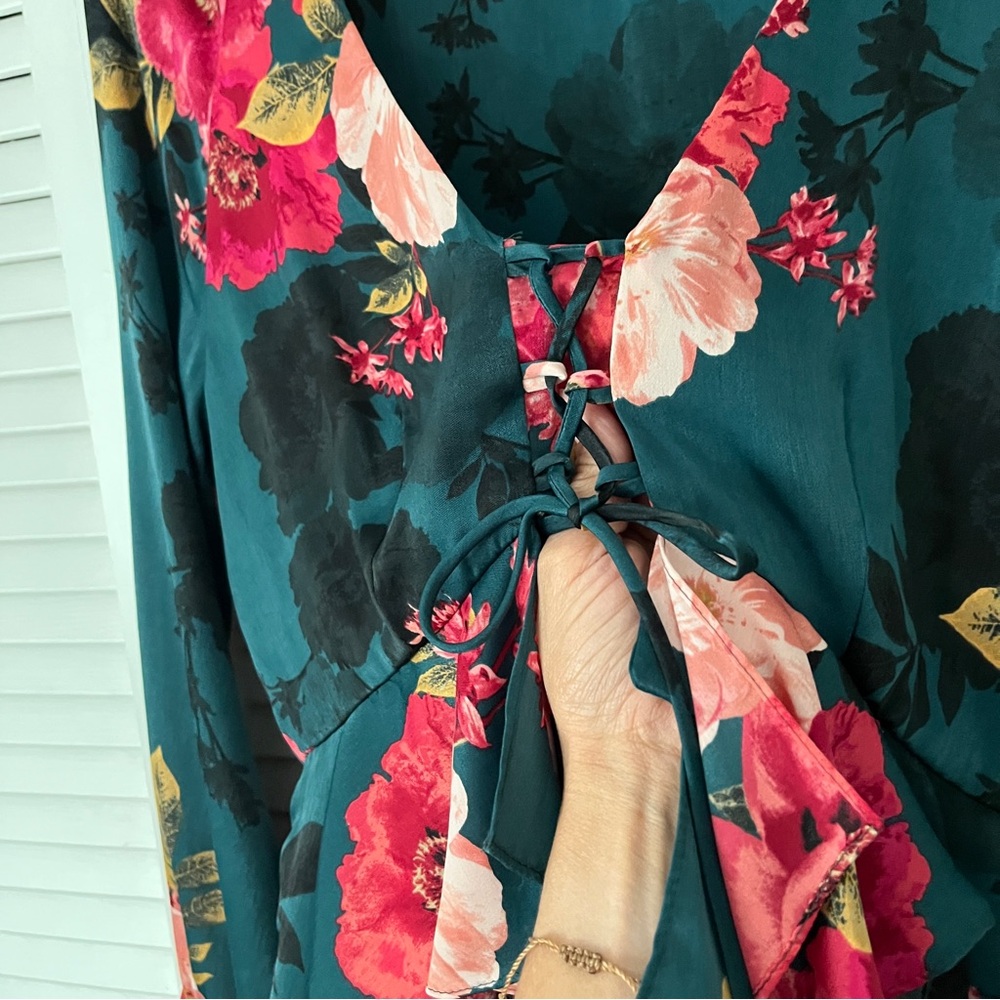 Misa Los Angeles green floral print ruffle peplum hem long sleeve blouse size S. - Picture 3 of 12